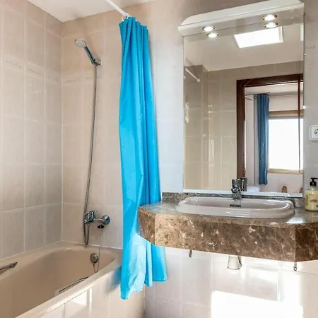 At118 Front View Beach, Pool, Airco, Wifi, Parking Torredembarra